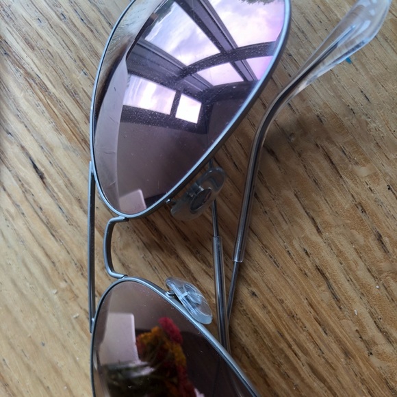 RAY BANS pink tint aviator sun glasses - Picture 3 of 3
